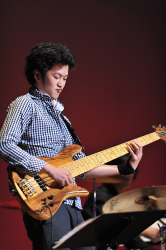 ���c����1